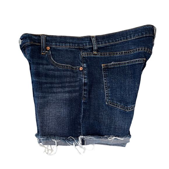 Gap Dark Wash 5" Short Denim Jean Shorts - SIZE 30 - Picture 3 of 8